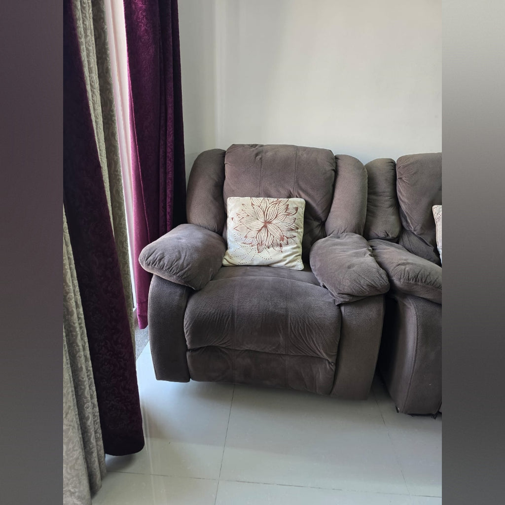 Home Centre 5 Seater Recliner Sofa Set