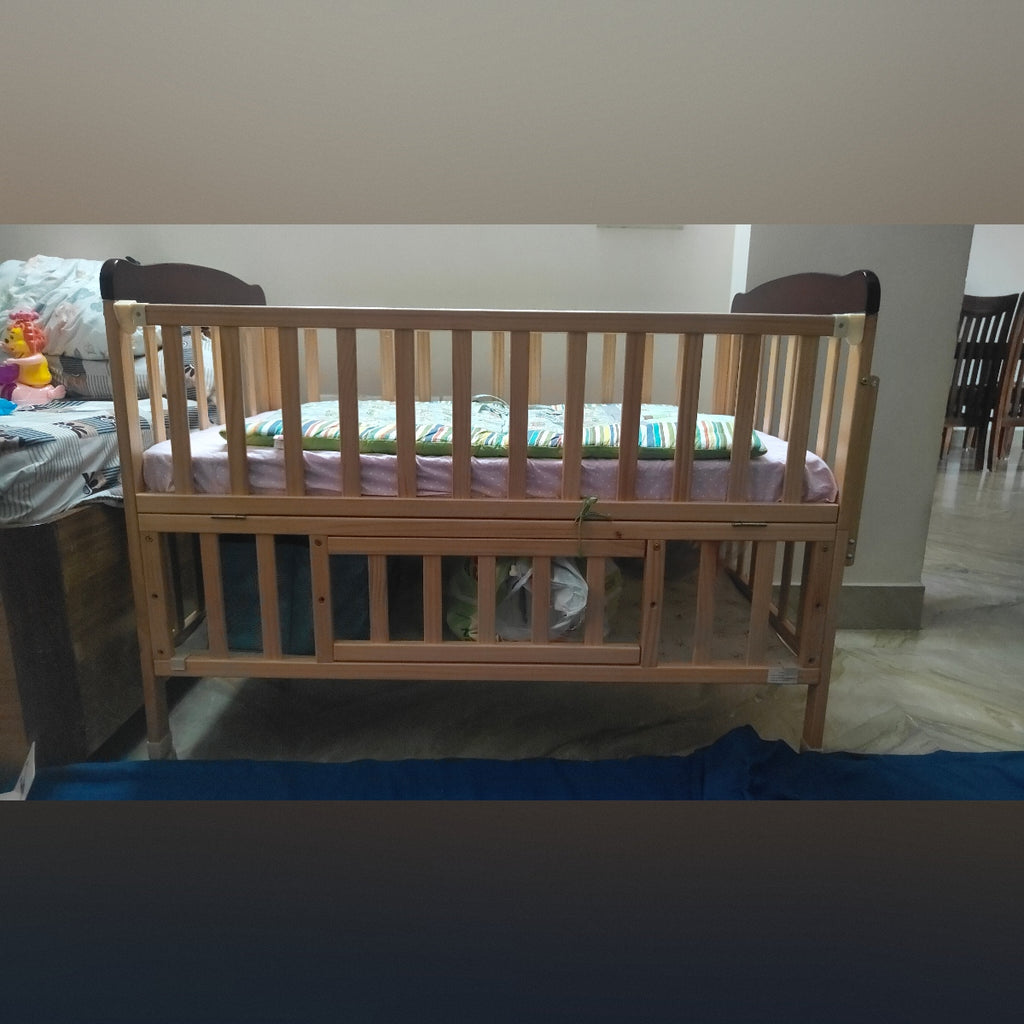 Babyhug Wooden Cot + Mattress