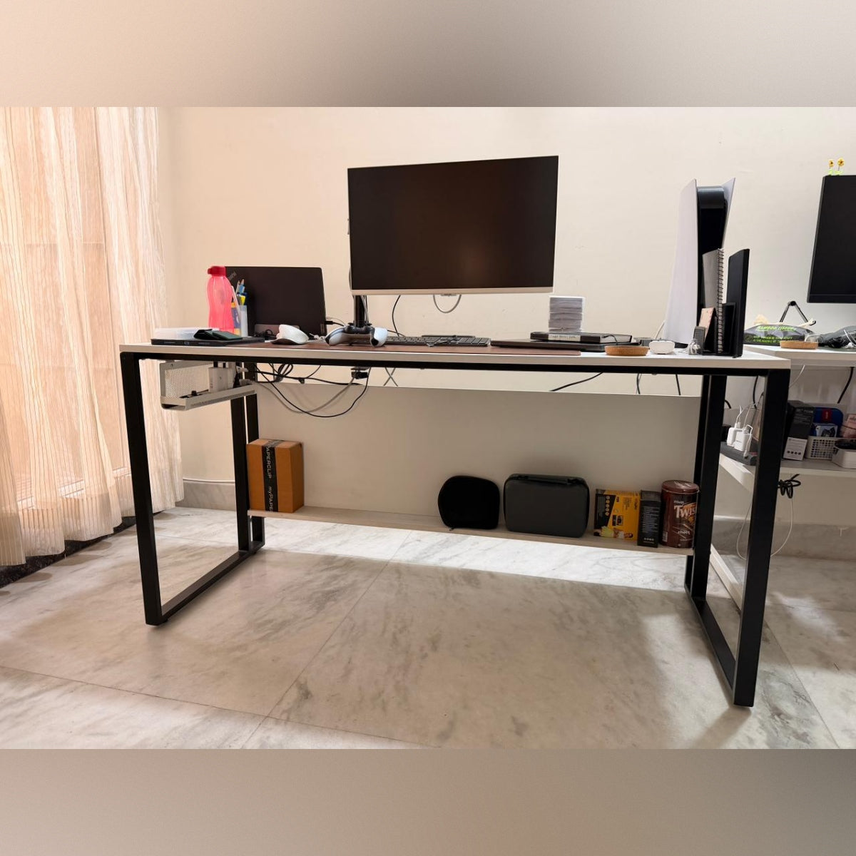Riyan Luxiwood Cosmo Computer Desk