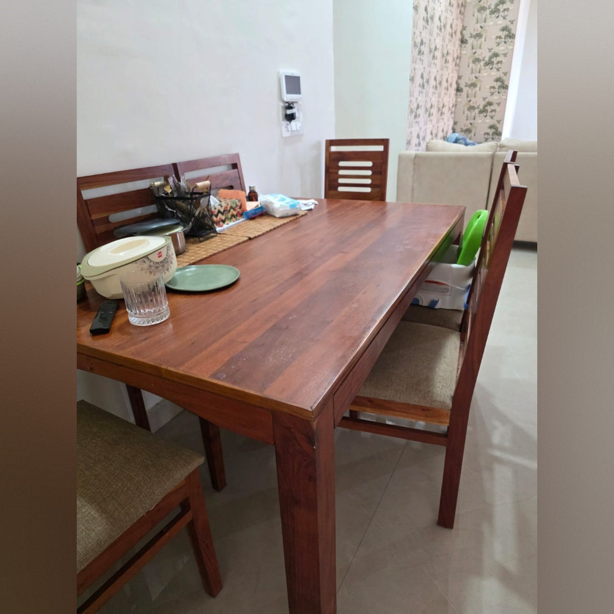 Evok Vita 6 Seater Dining Table Set