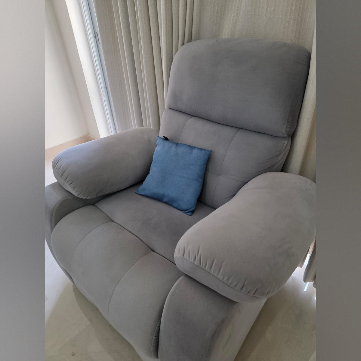 Wooden Street Vivian Manual Recliner Chair