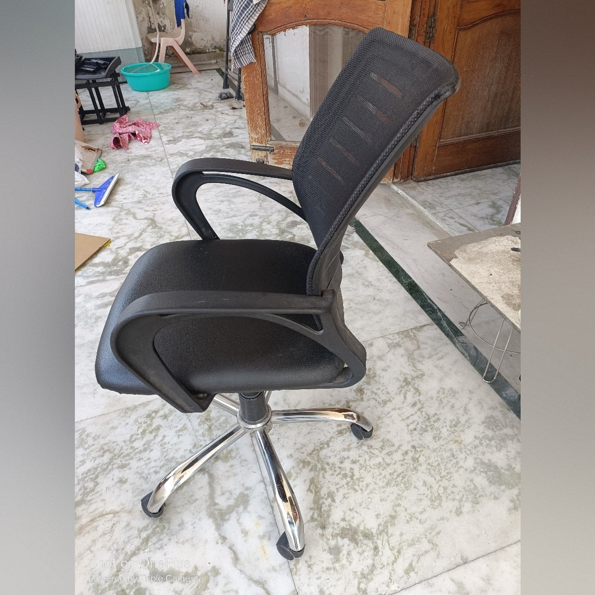 Black Mesh Office Chair