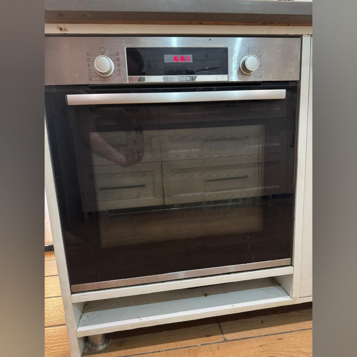 Bosch Series 4 Built-In Electric Oven