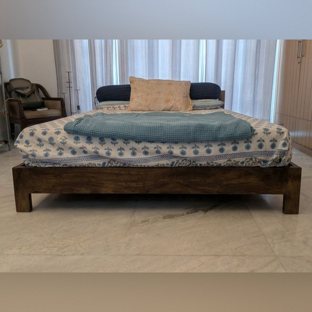 Pepperfry Queen Bed (6x5) + Wakefit 8" Mattress