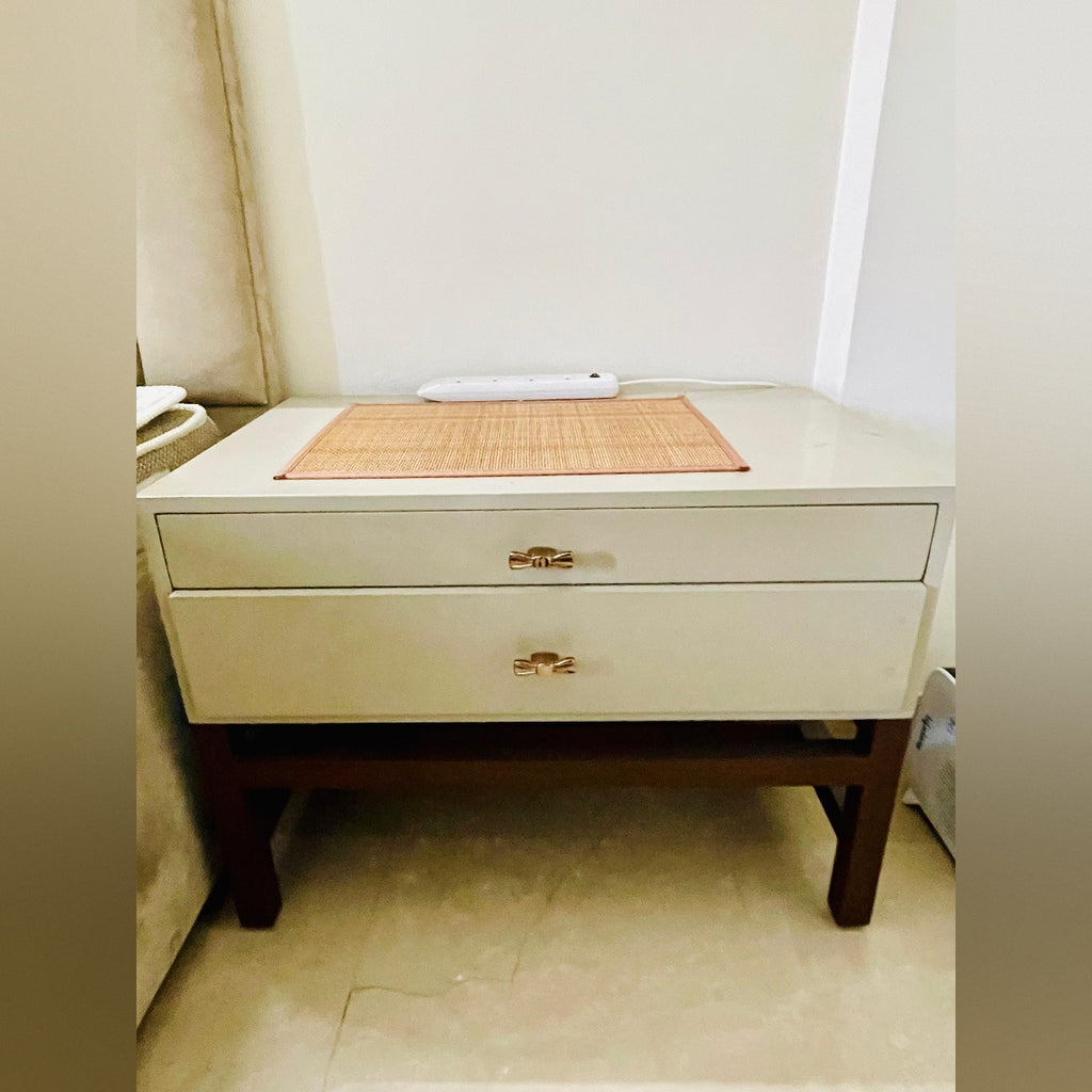 King size bed with mattress + side tables