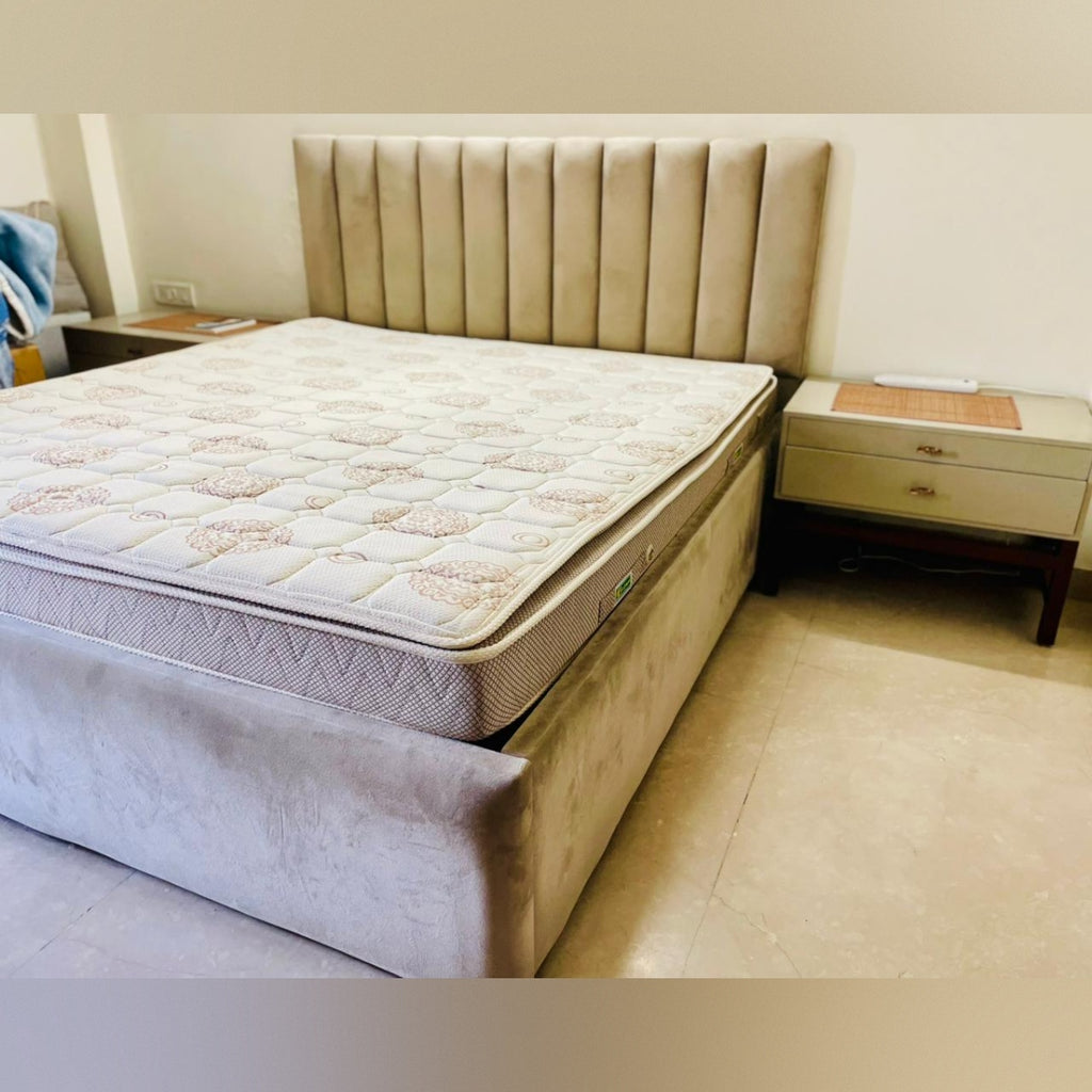 King size bed with mattress + side tables