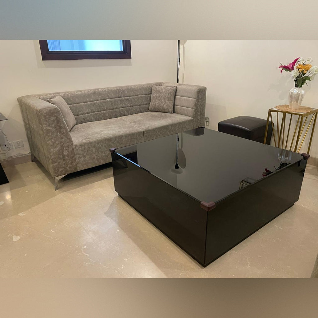 6 seater sofa + 1 centre + 1 side table