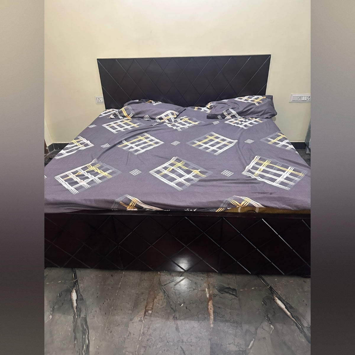 King size bed with mattress
