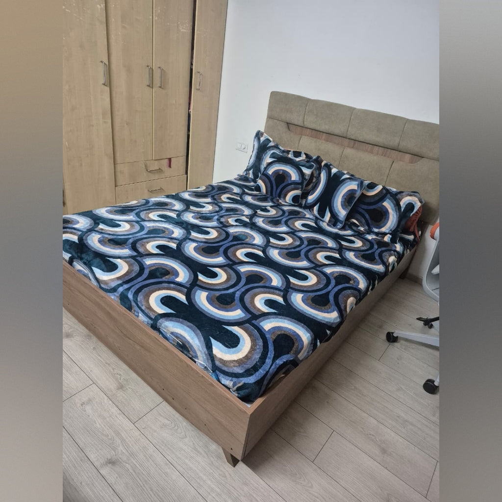 Evok terence king size bed with storage