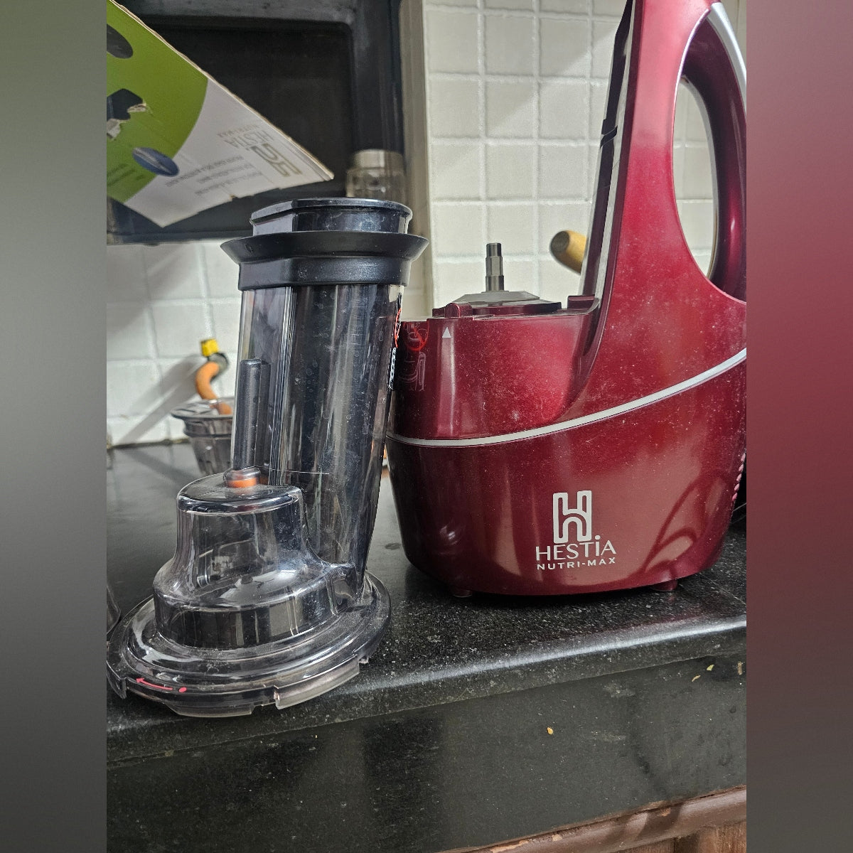 Hestia Cold Press Juicer