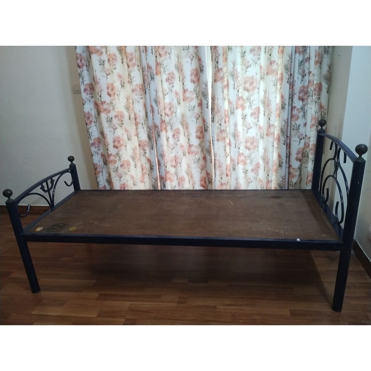 Single Bed (Steel + Wood Frame)
