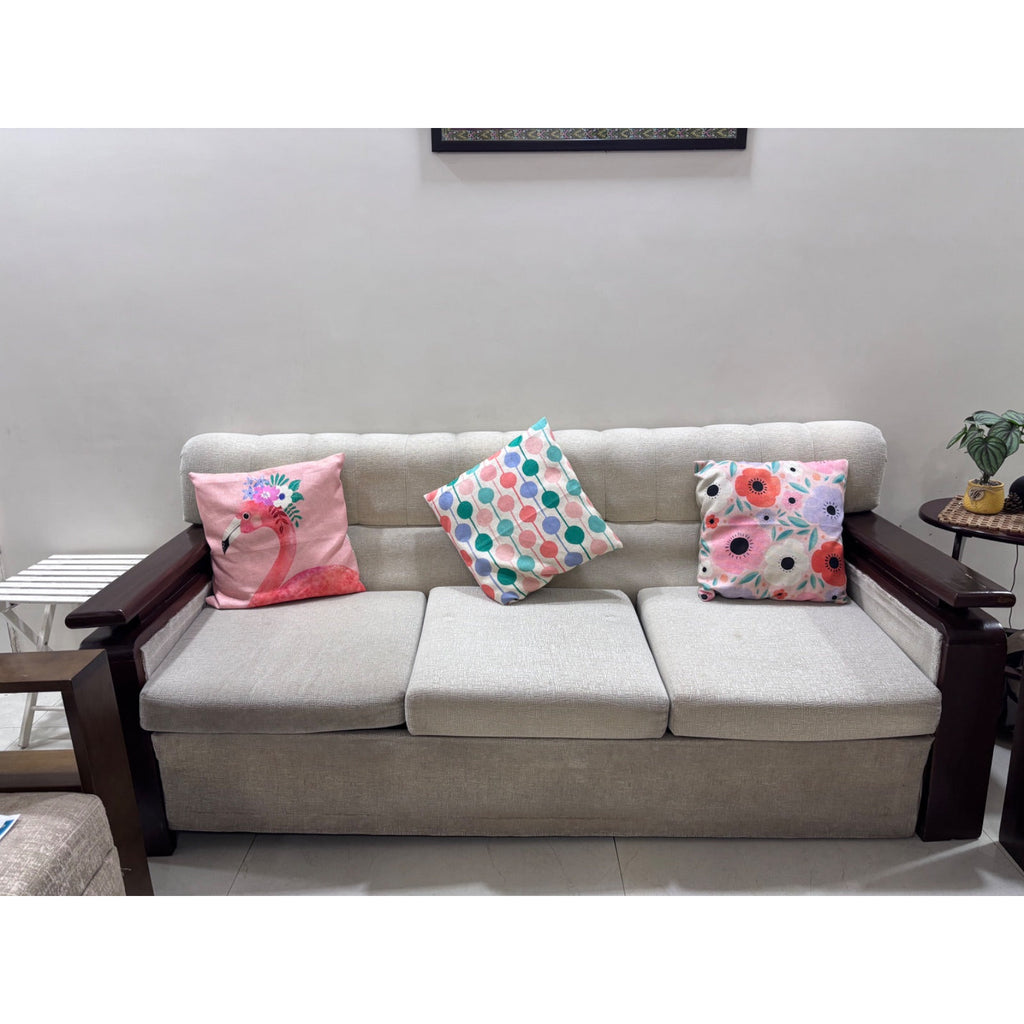 Cream Fabric 3-Seater Sofa, Frame Repair Required - used living-room in Delhi - photo 5