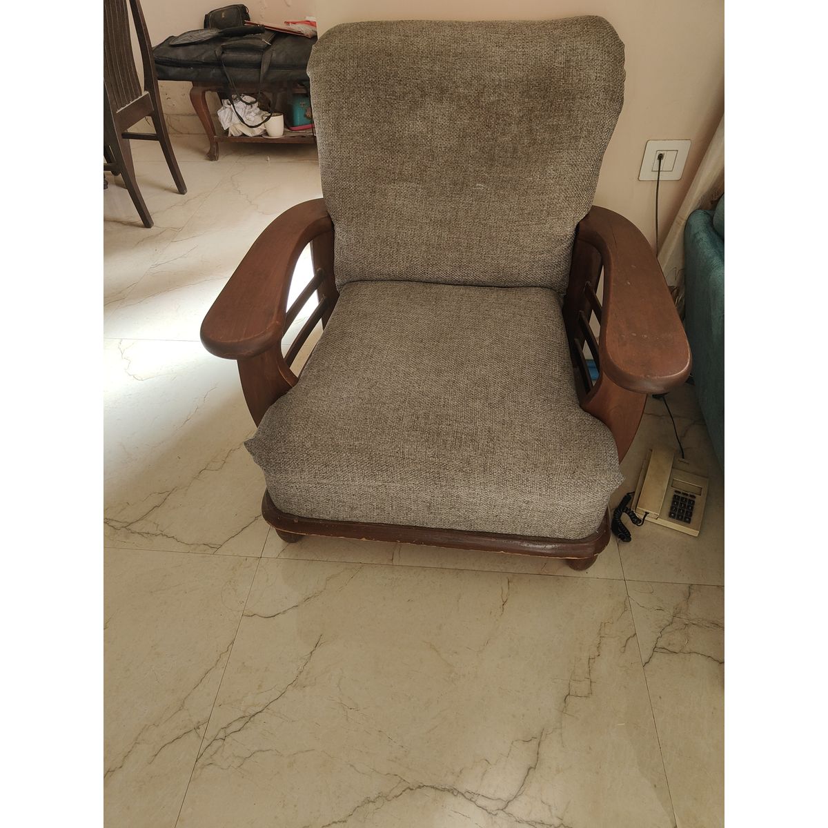 Fabric Sofa Set 3+1+1 with Centre Table & Stools