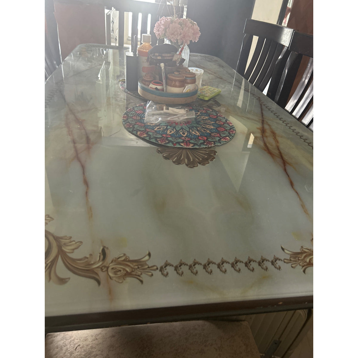 6 seater dining table - used furniture in Gurugram - photo 6