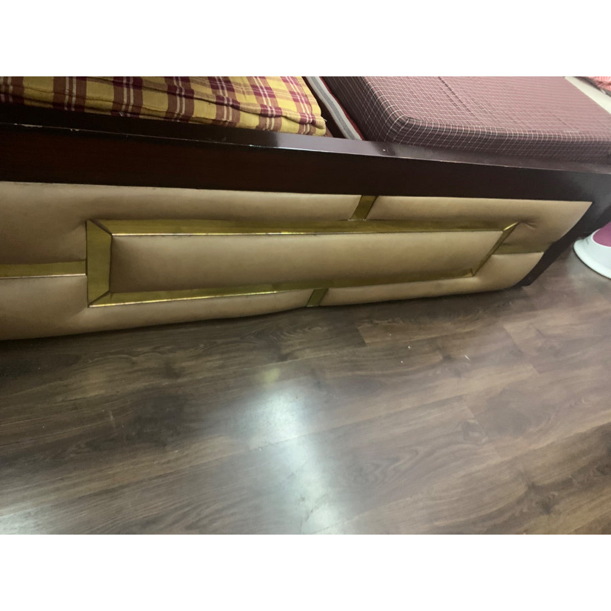 Double Bed with Hydraulic Storage - used bedroom in Gurugram - photo 2