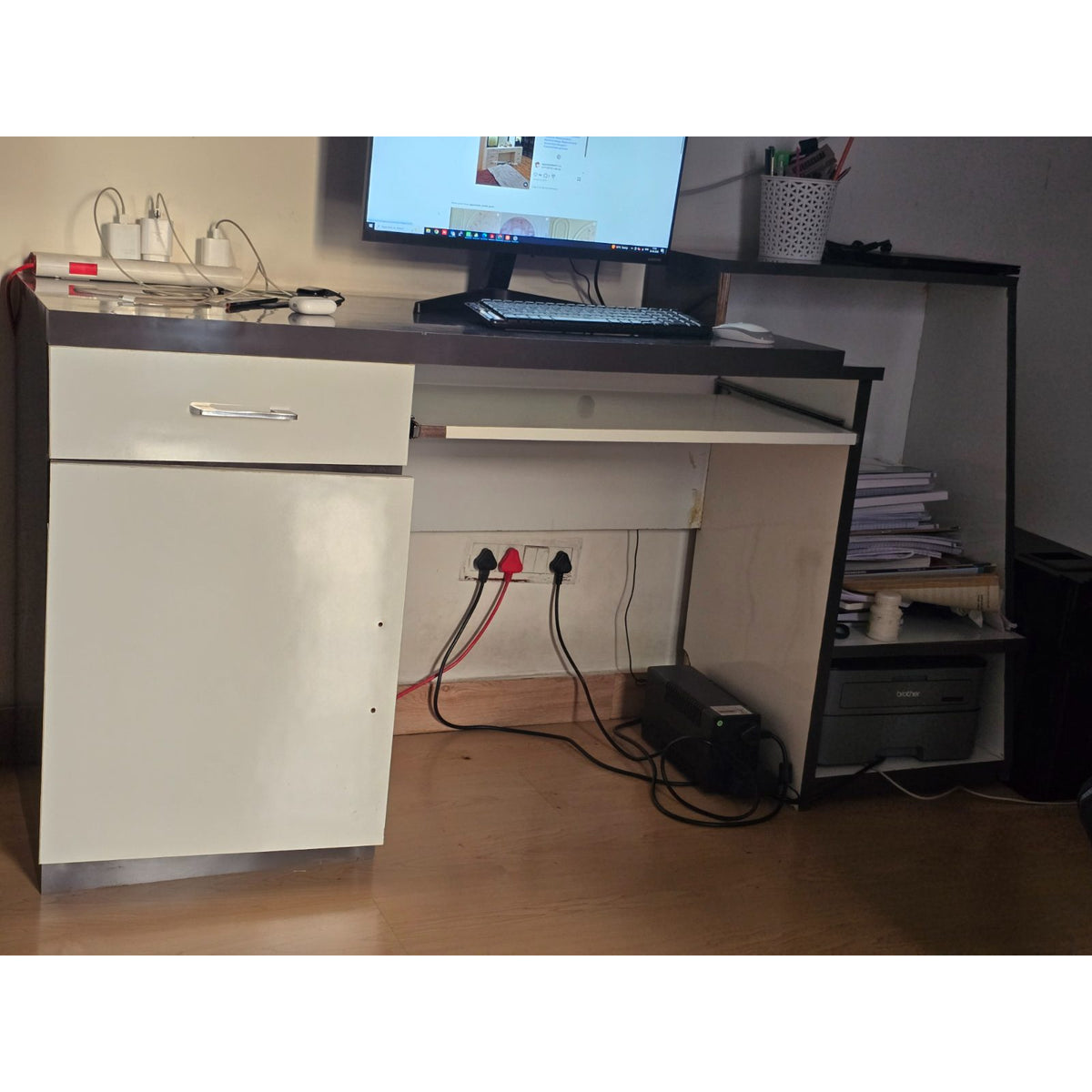 Computer Table 5 x 3 ft - used study and office in Gurugram - photo 2
