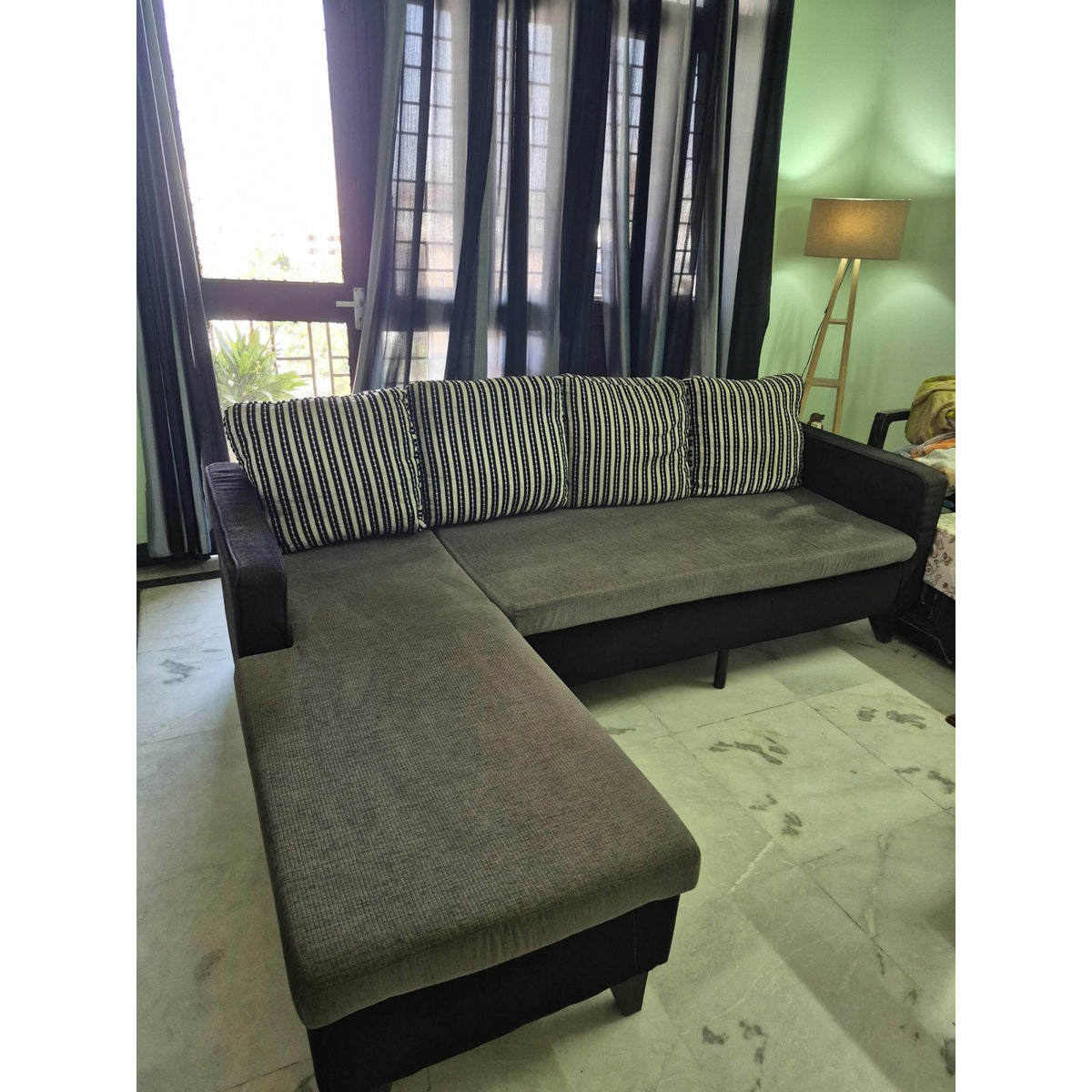 Pepperfry L-Shaped Sofa - used living room in Gurugram - photo 1