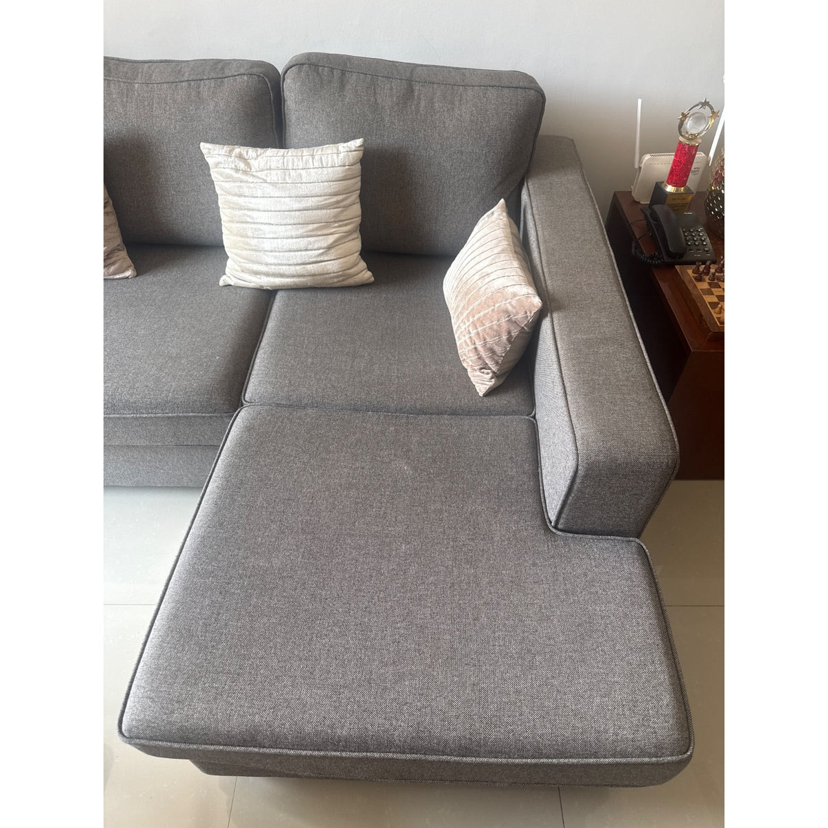 Wakefit Grey L-Shaped Fabric Sofa - used living-room in Gurugram - photo 5
