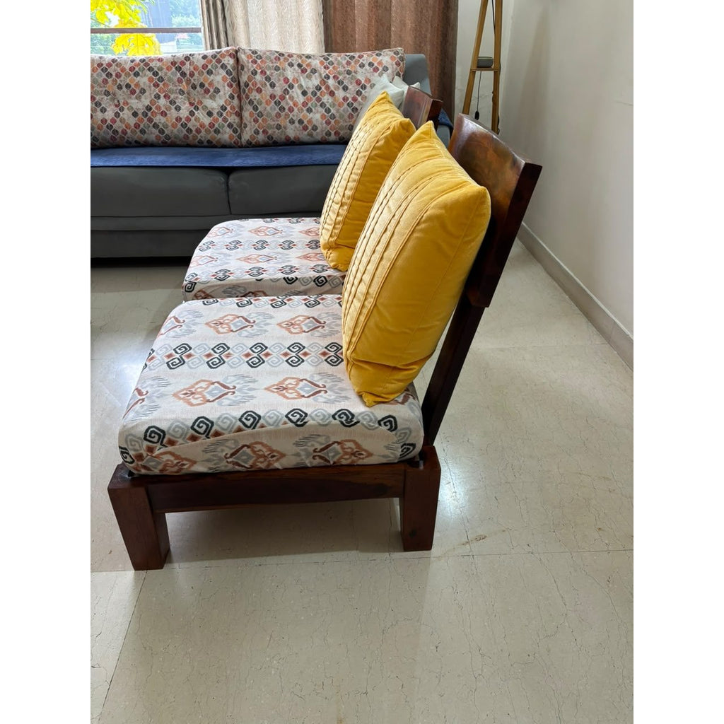 Pair of sheesham wood chairs with cushions - photo 1