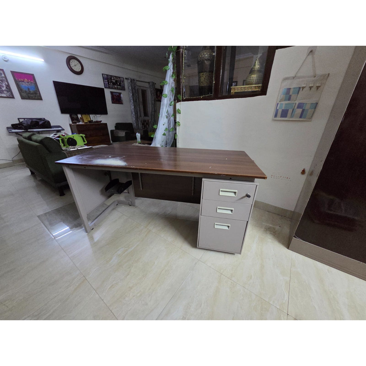 Godrej Study Desk with Three Lockable Drawers - used study-office in Noida - photo 2