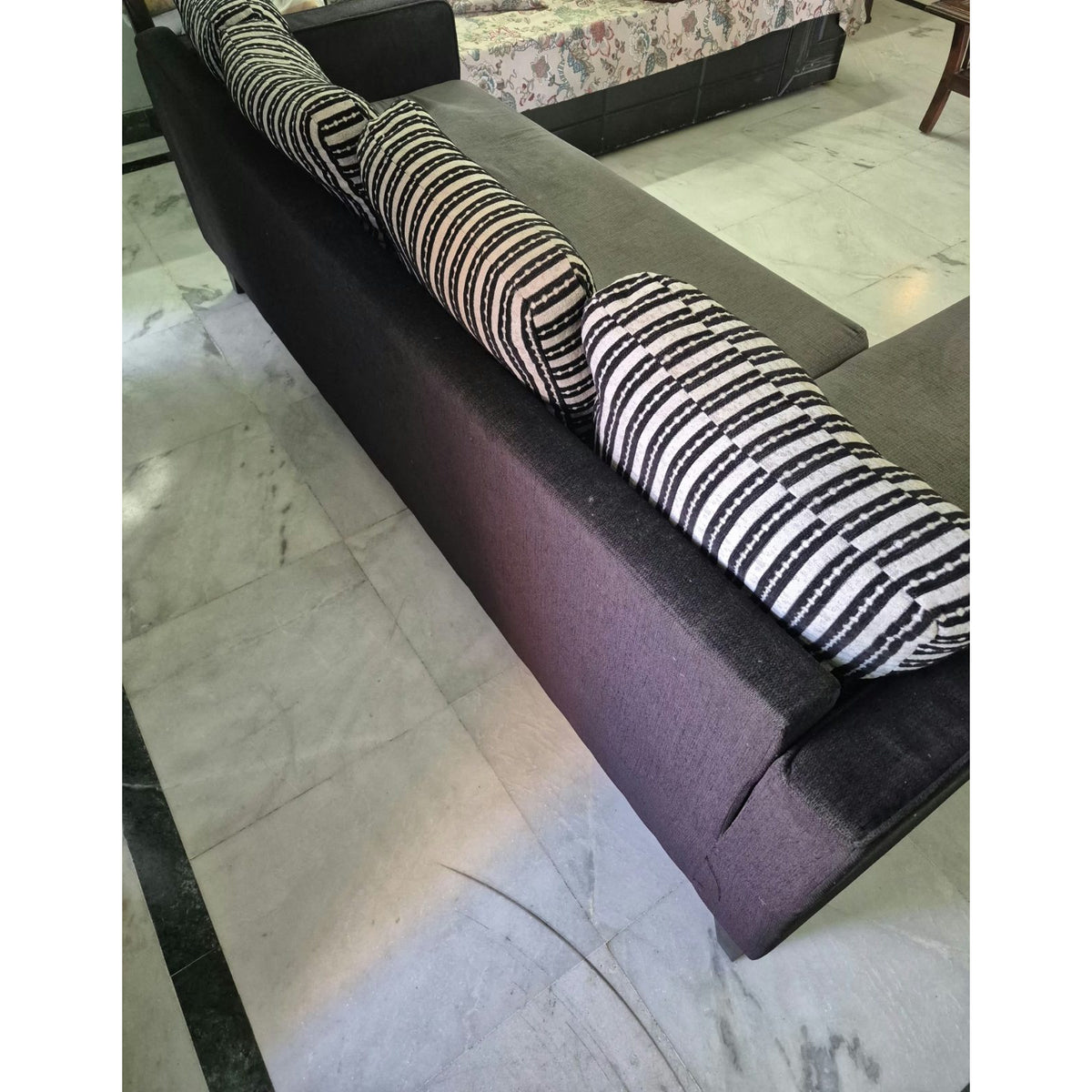 Pepperfry L-Shaped Sofa - used living room in Gurugram - photo 3