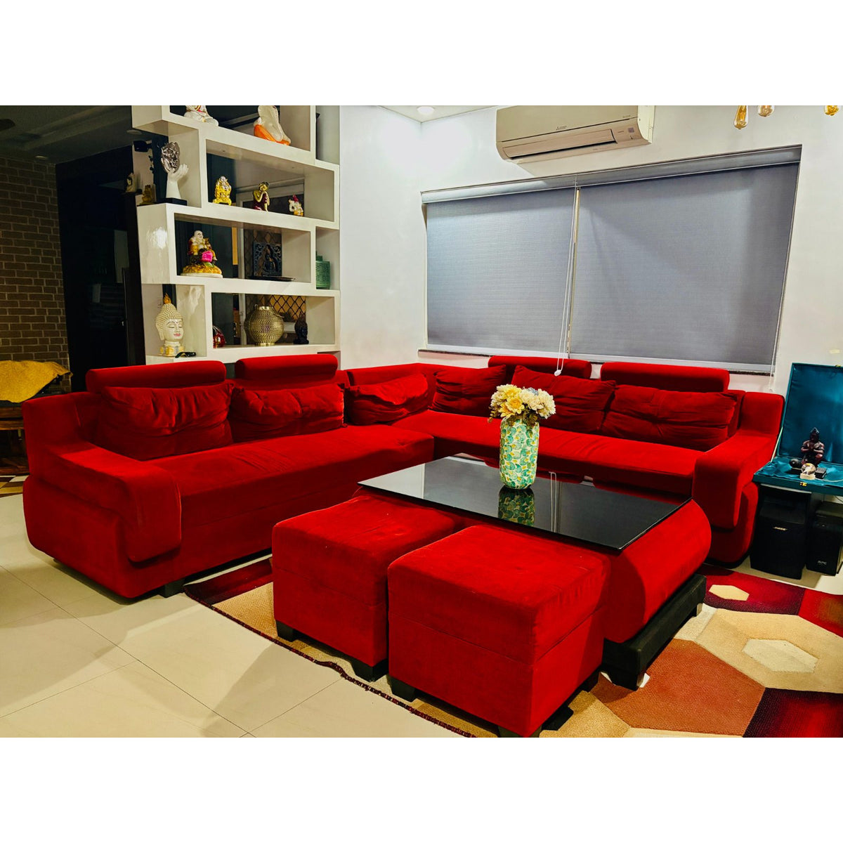 Red Sectional Sofa - used furniture or appliance in Gurugram - photo 1