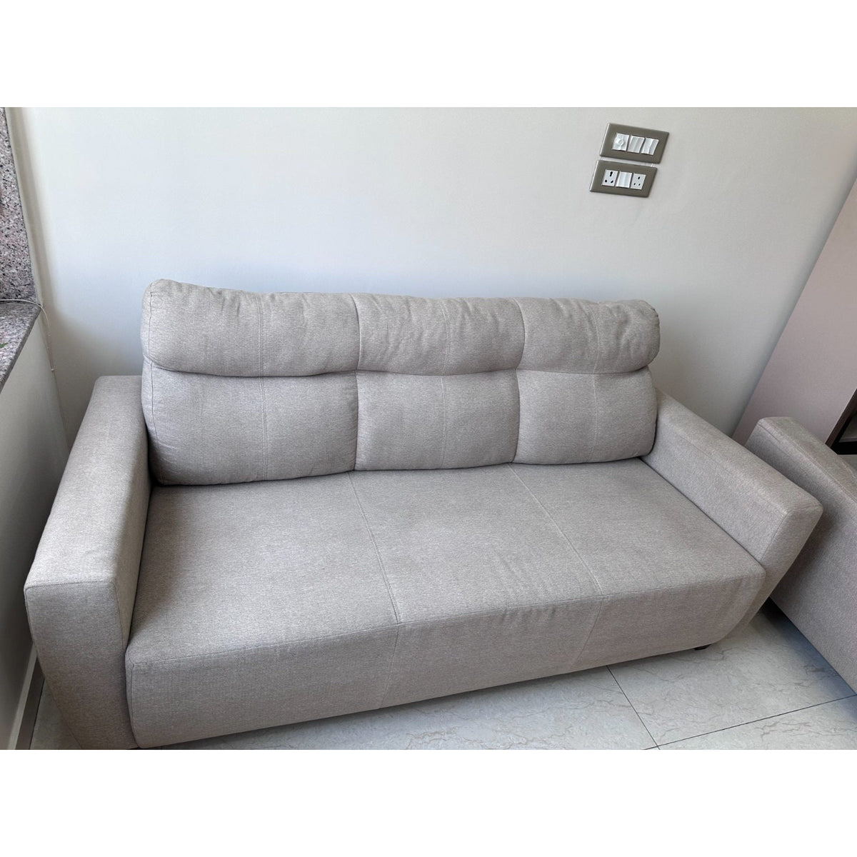 Beige 3+2+1 fabric sofa set - used living room in Delhi - photo 2