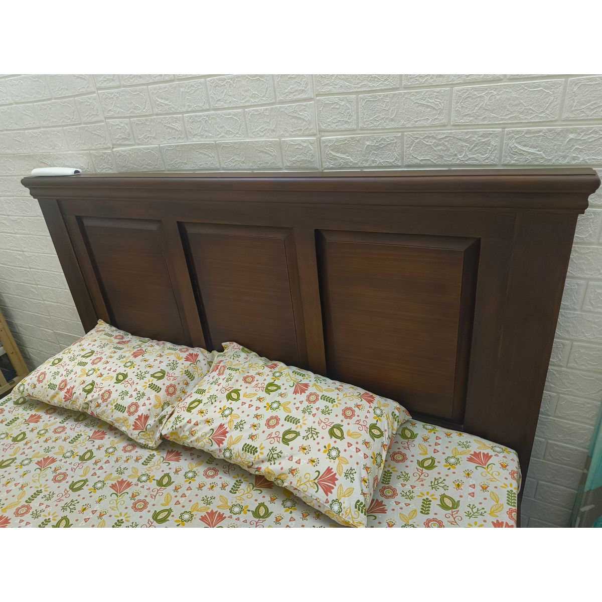 Sangwan Wood Queen Bed with Hydraulic Storage - front view