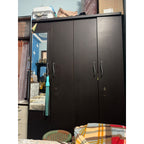 3-Door Wardrobe - used bedroom furniture in Ghaziabad - photo 1