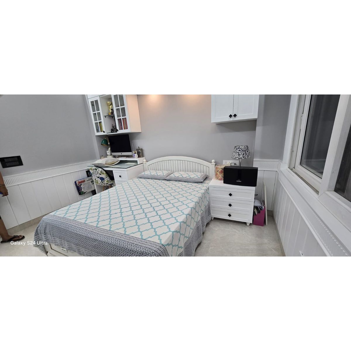 Teak Wood Queen Bed with Storage & Sleepwell Mattress