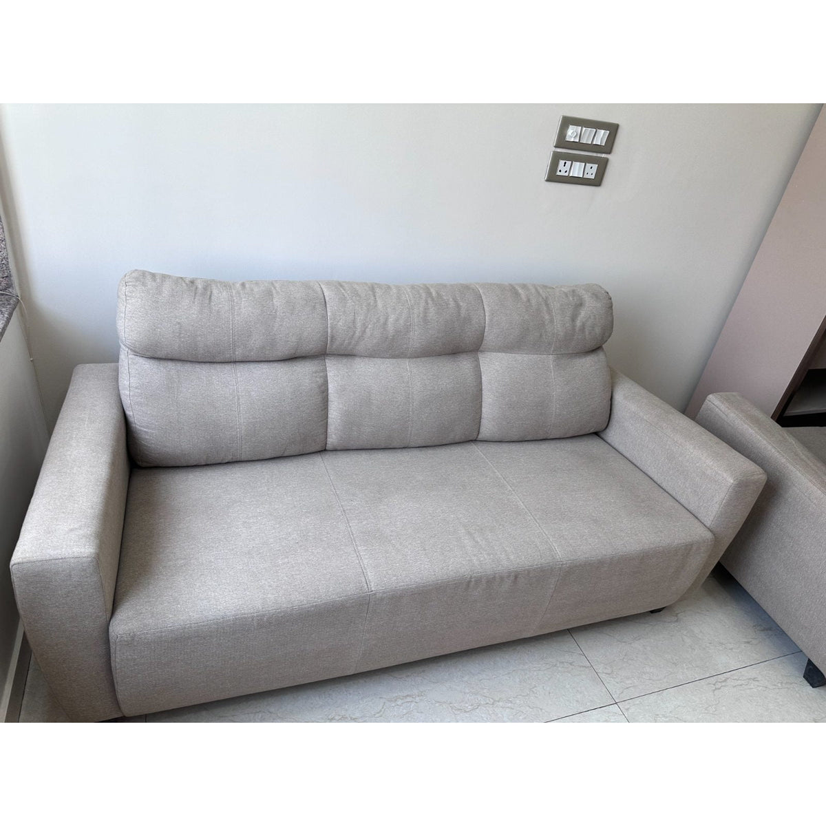 Beige 3+2+1 fabric sofa set - used living room in Delhi - photo 1