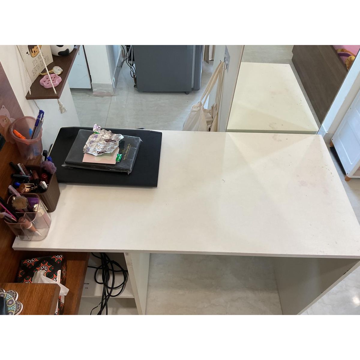 Study Table side view