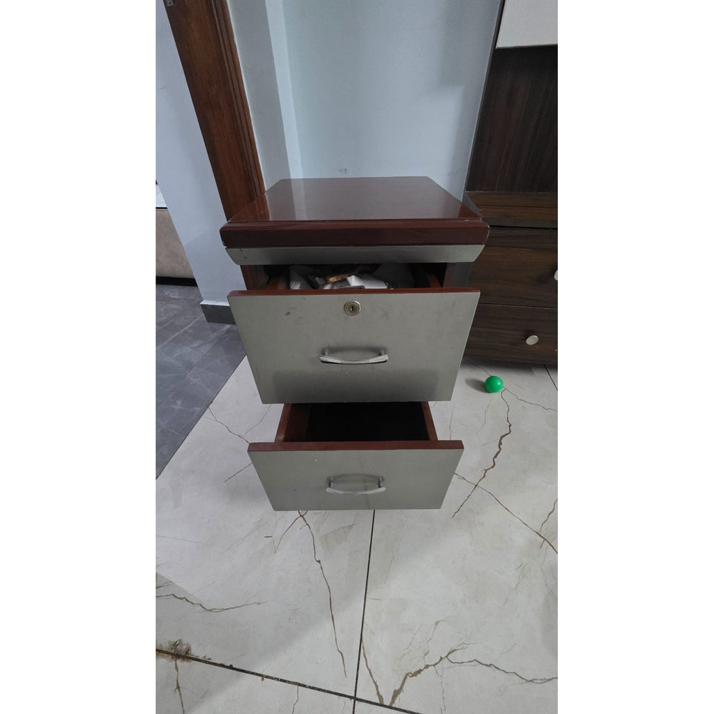 Executive Office Table - used study and office in Gurugram - photo 9