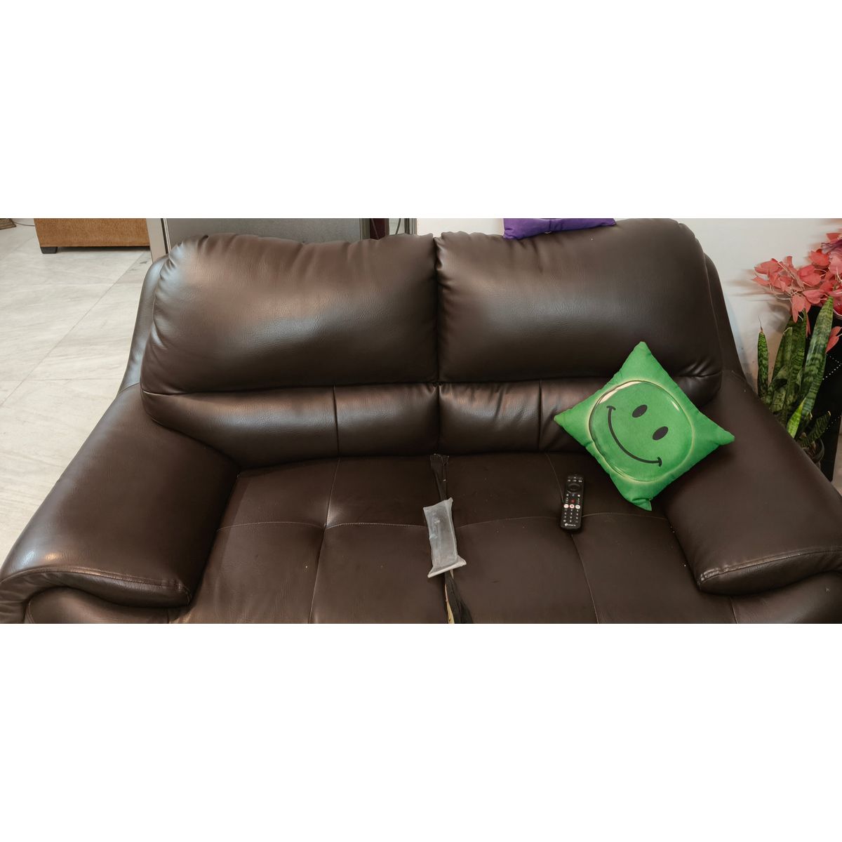 Godrej Interio 7-Seater Sofa Set 3+2+2
