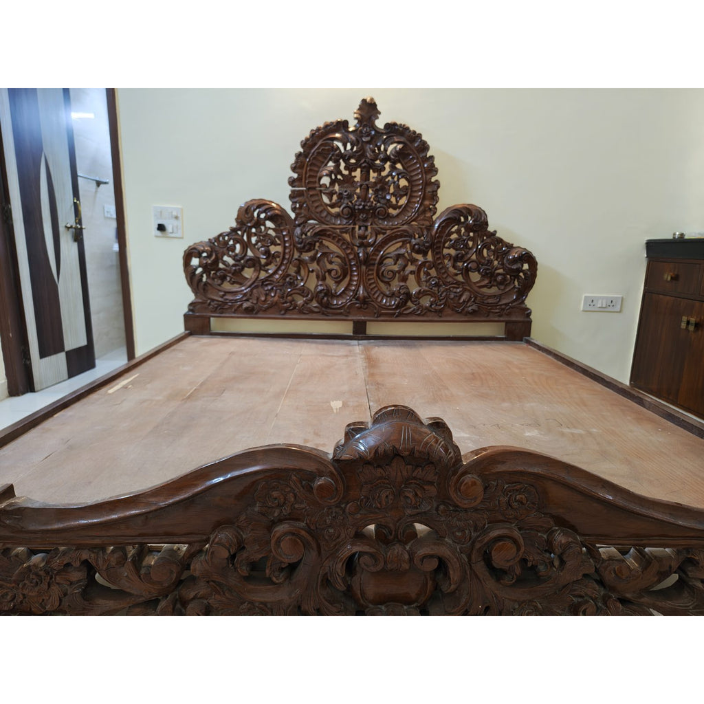 Carved Teak Double Bed - used bedroom in Delhi - photo 1