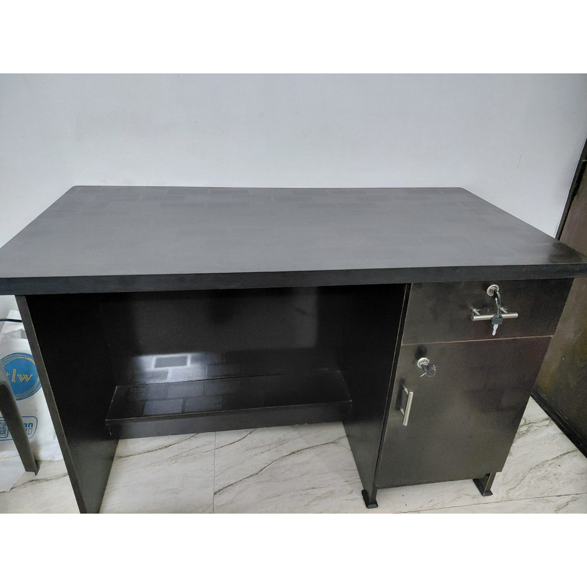 Study Table with Drawer and Cabinet - used study & office in Gurugram - photo 2