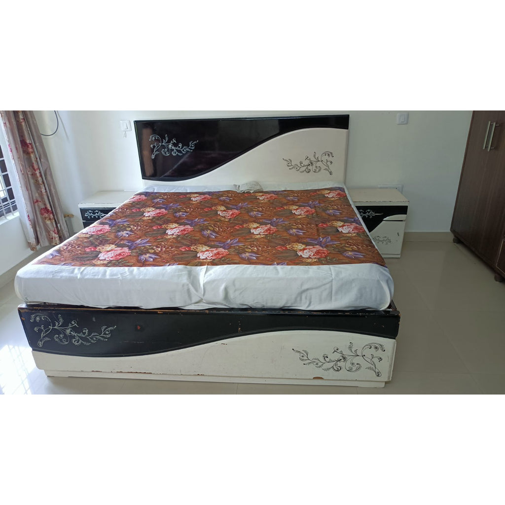 Sofa and 2 Beds Bundle - used living room in Gurugram - photo 2