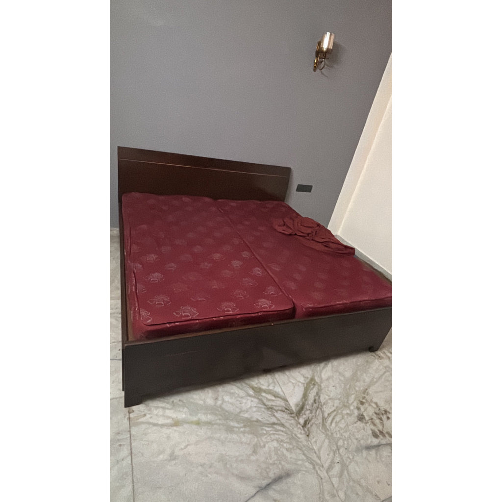 Double Bed - used bedroom furniture in Gurugram - photo 3
