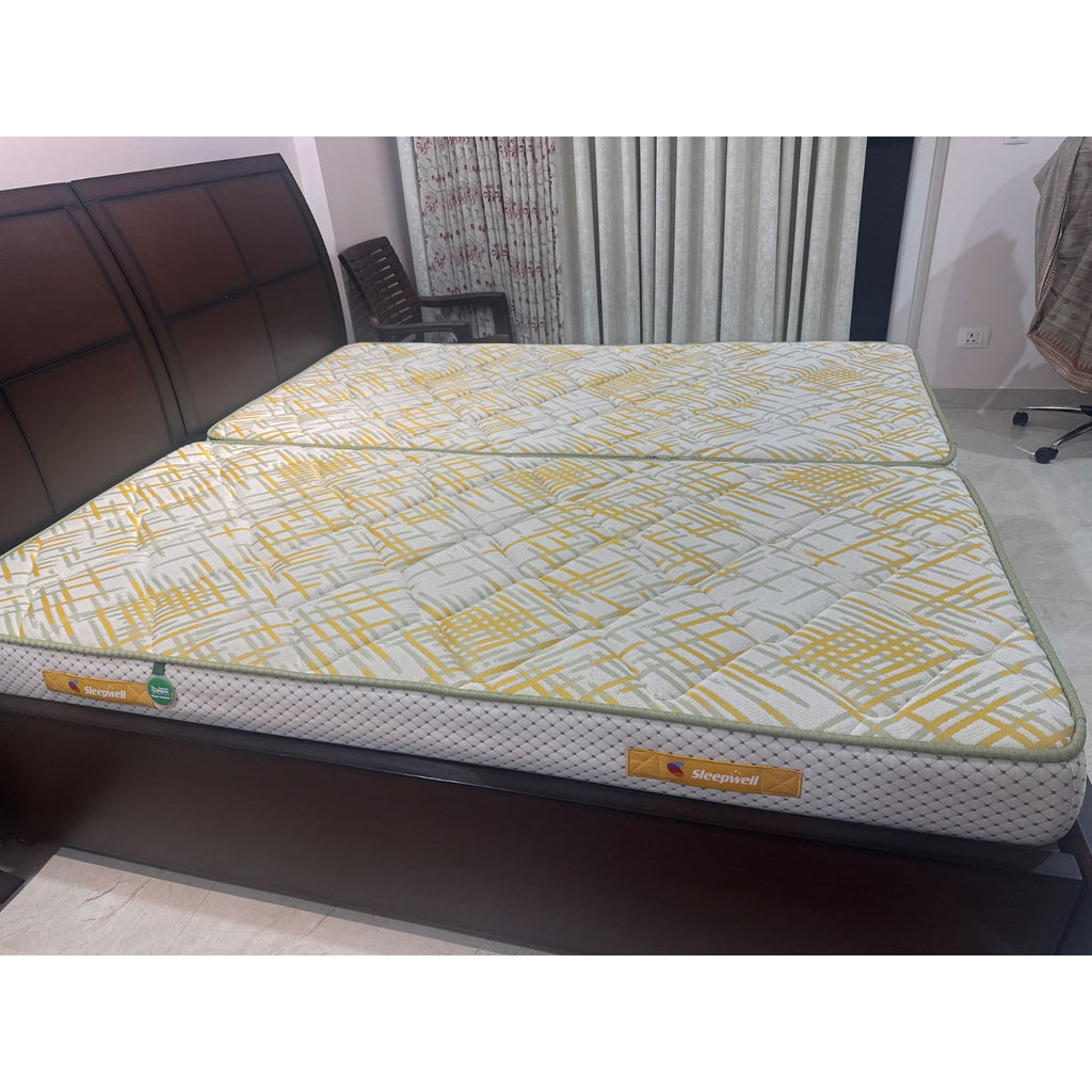 Sleepwell mattress pair - used mattresses in Gurugram - photo 1