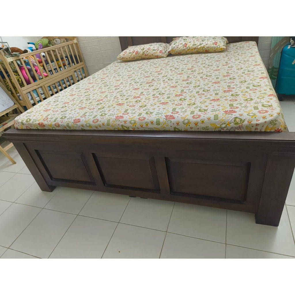 Sangwan Wood Queen Bed - additional view