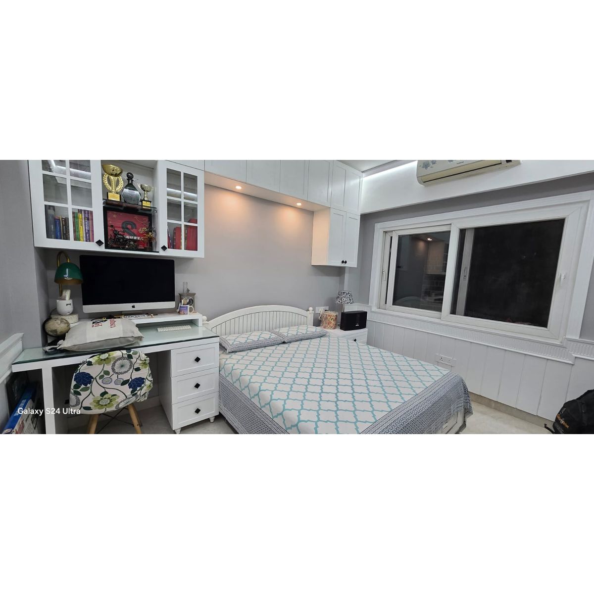 Teak Wood Queen Bed with Storage & Sleepwell Mattress