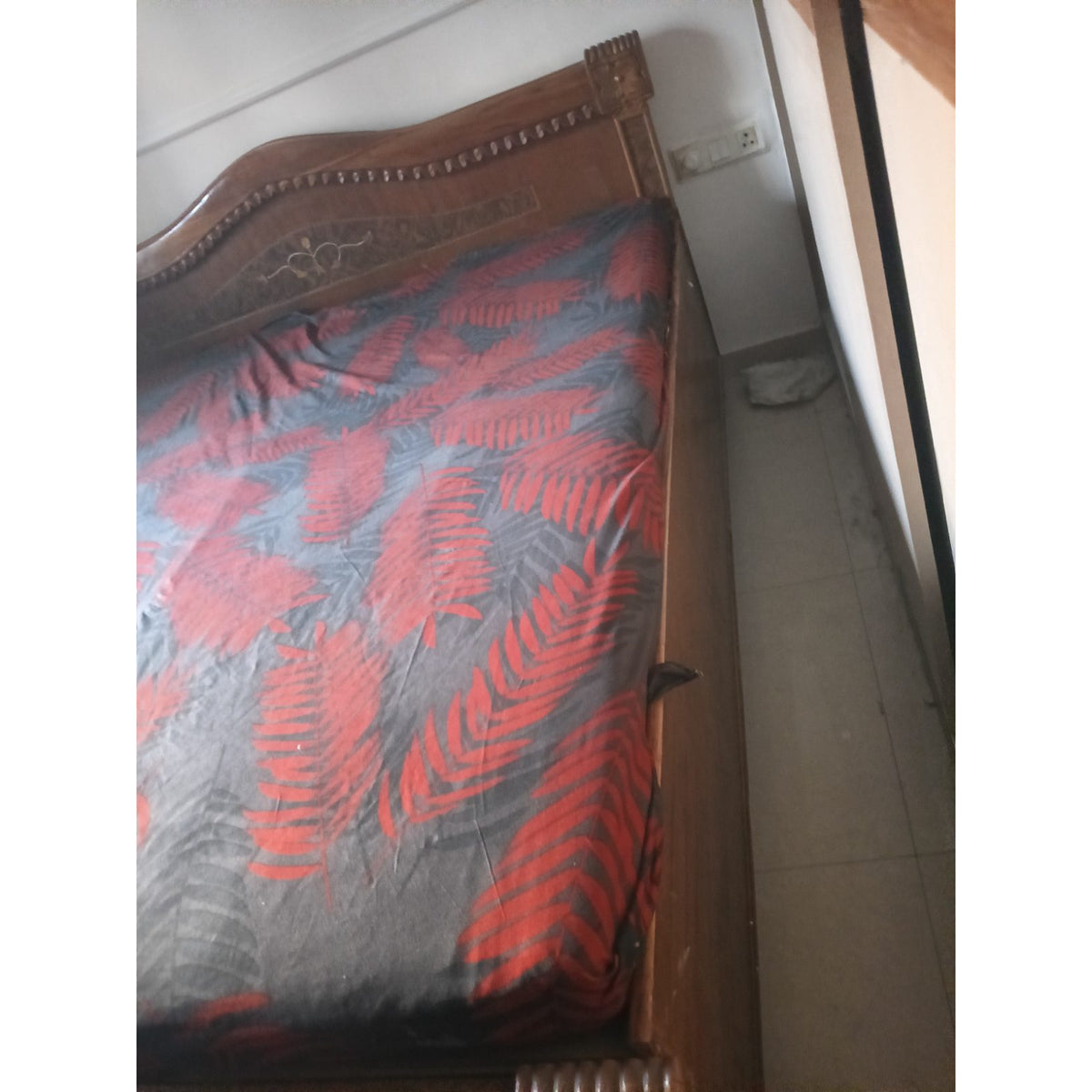 Wooden Double Storage Bed with Mattress - used bedroom in Noida - photo 6