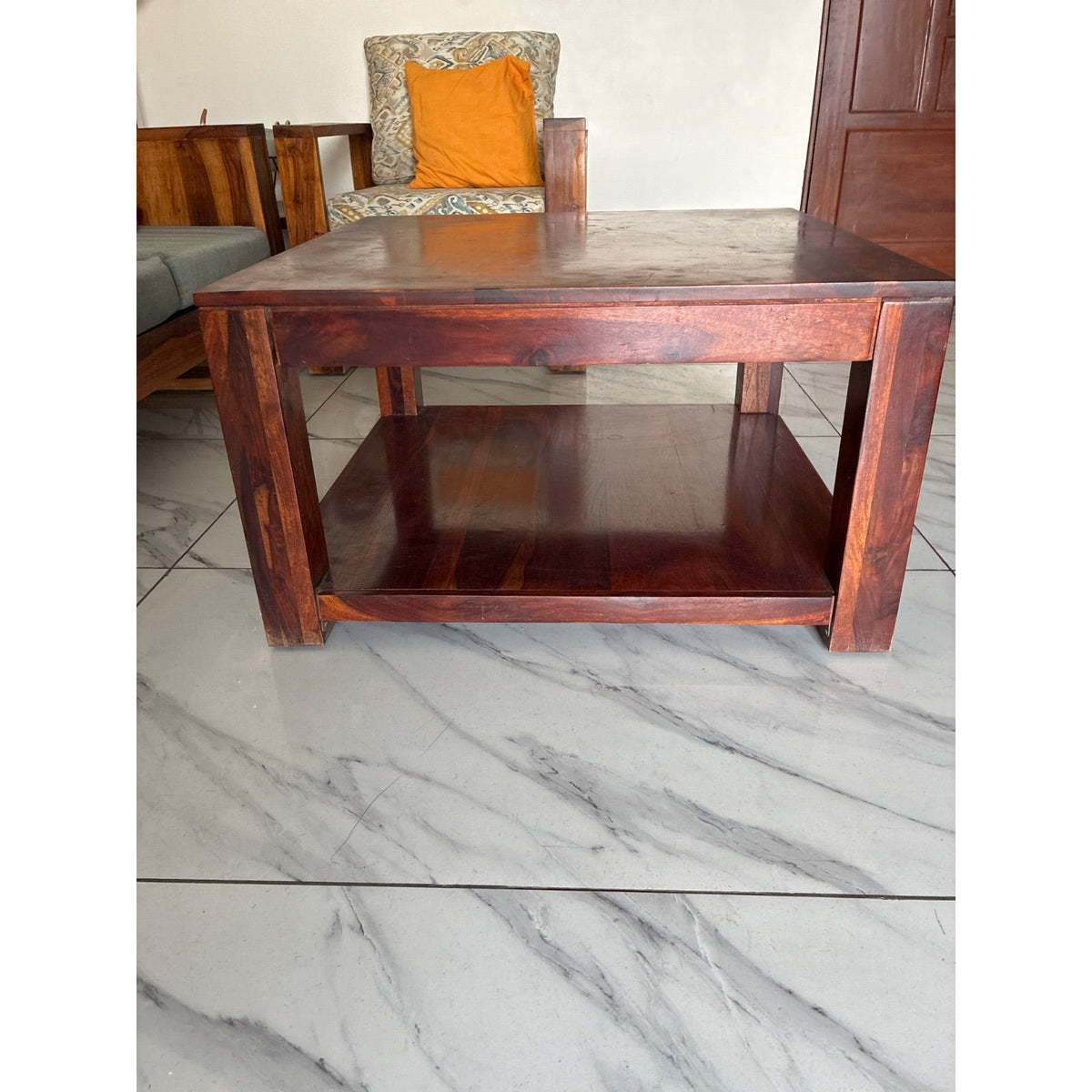 Pepperfry sheesham wood 3+1 sofa set - used living room in Noida - photo 7