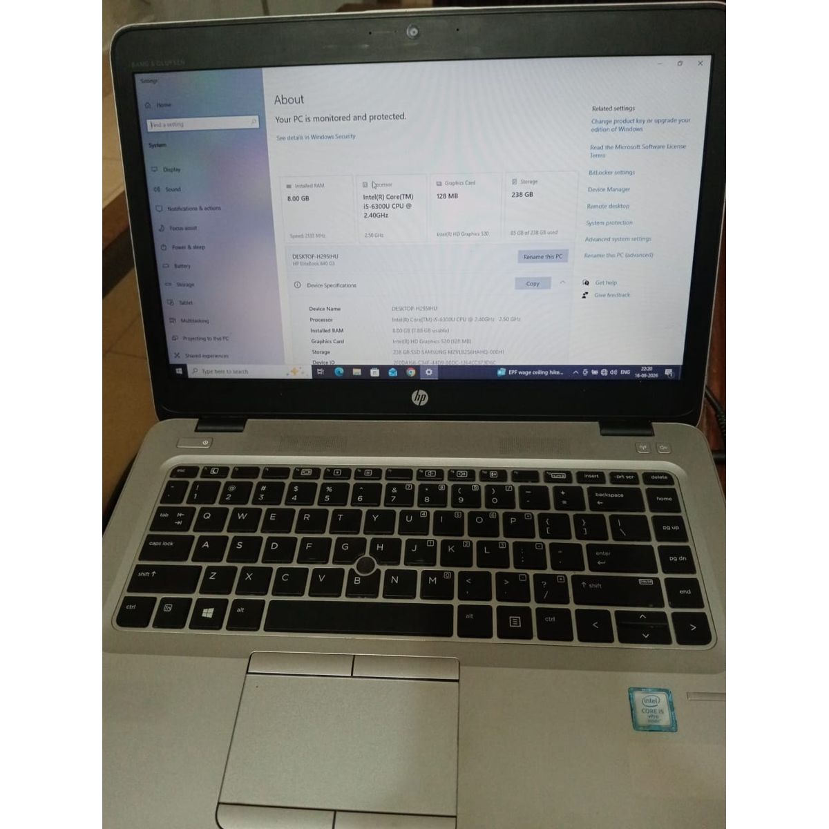 HP EliteBook Laptop (8GB RAM / 256GB SSD)