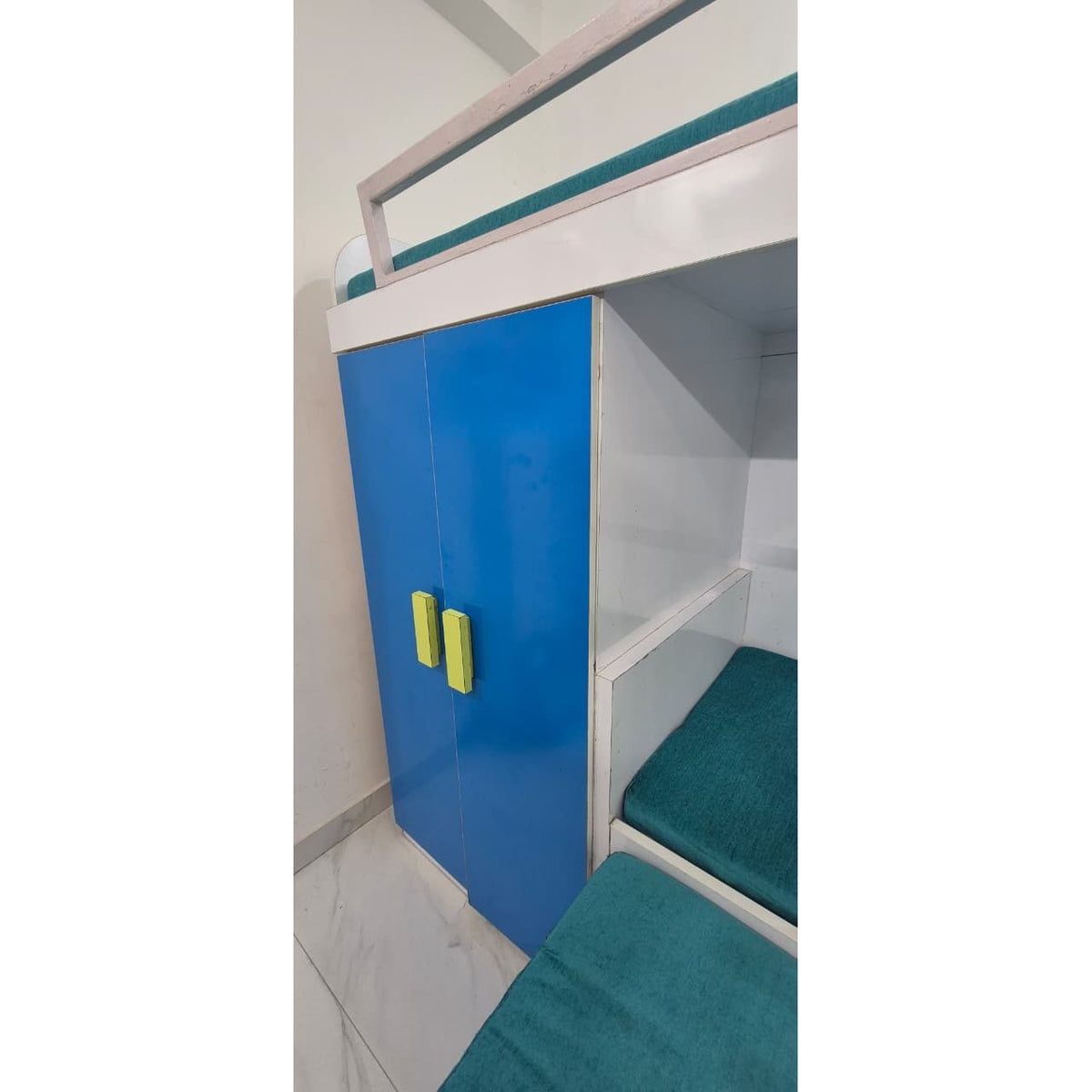Kids Bunk Bed with Wardrobe and Trundle - used bunk bed in Delhi - photo 3