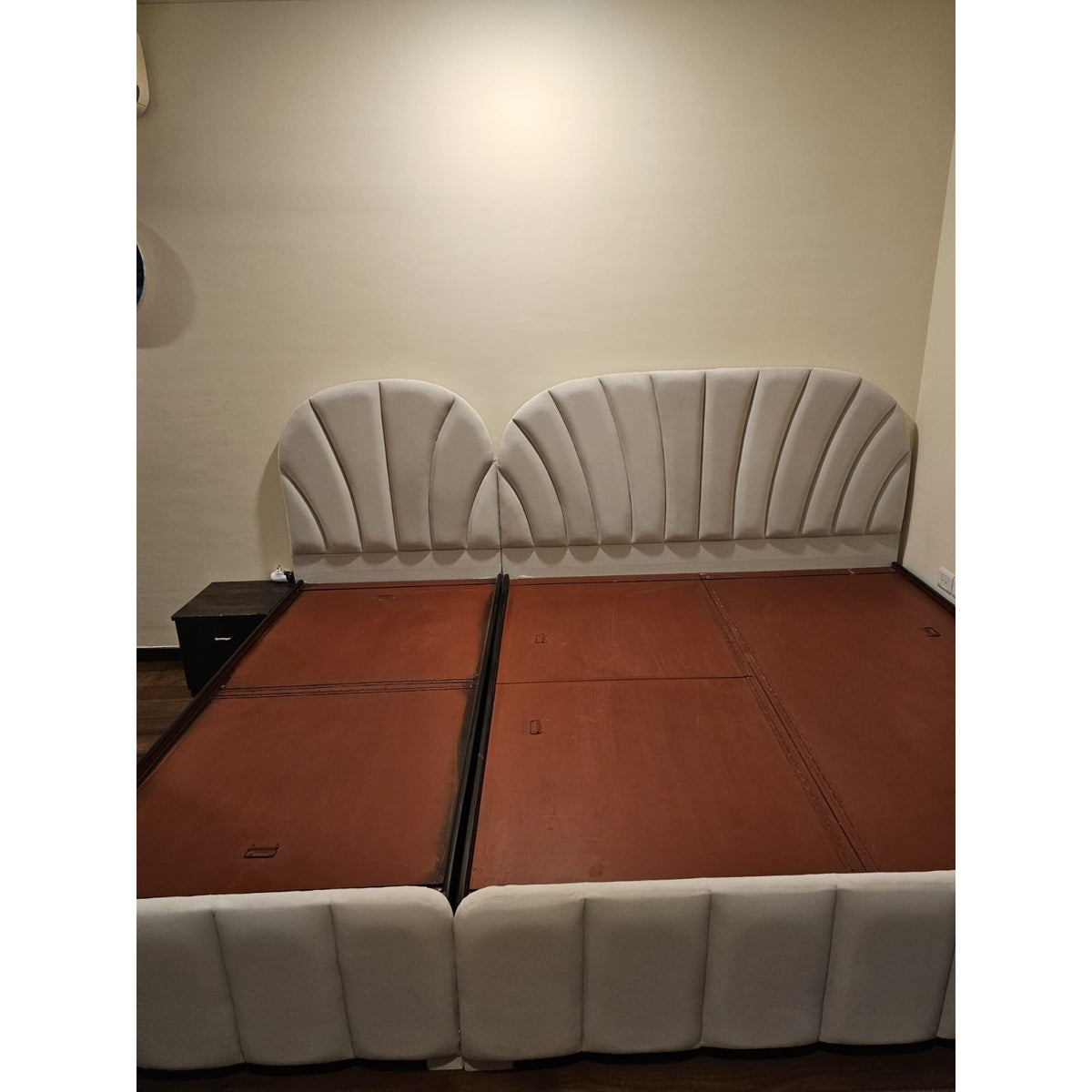 Upholstered storage bed pair, double and single - photo 6