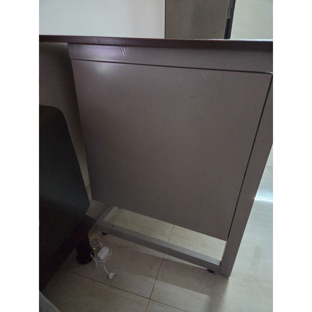 Godrej Study Desk with Three Lockable Drawers - used study-office in Noida - photo 8