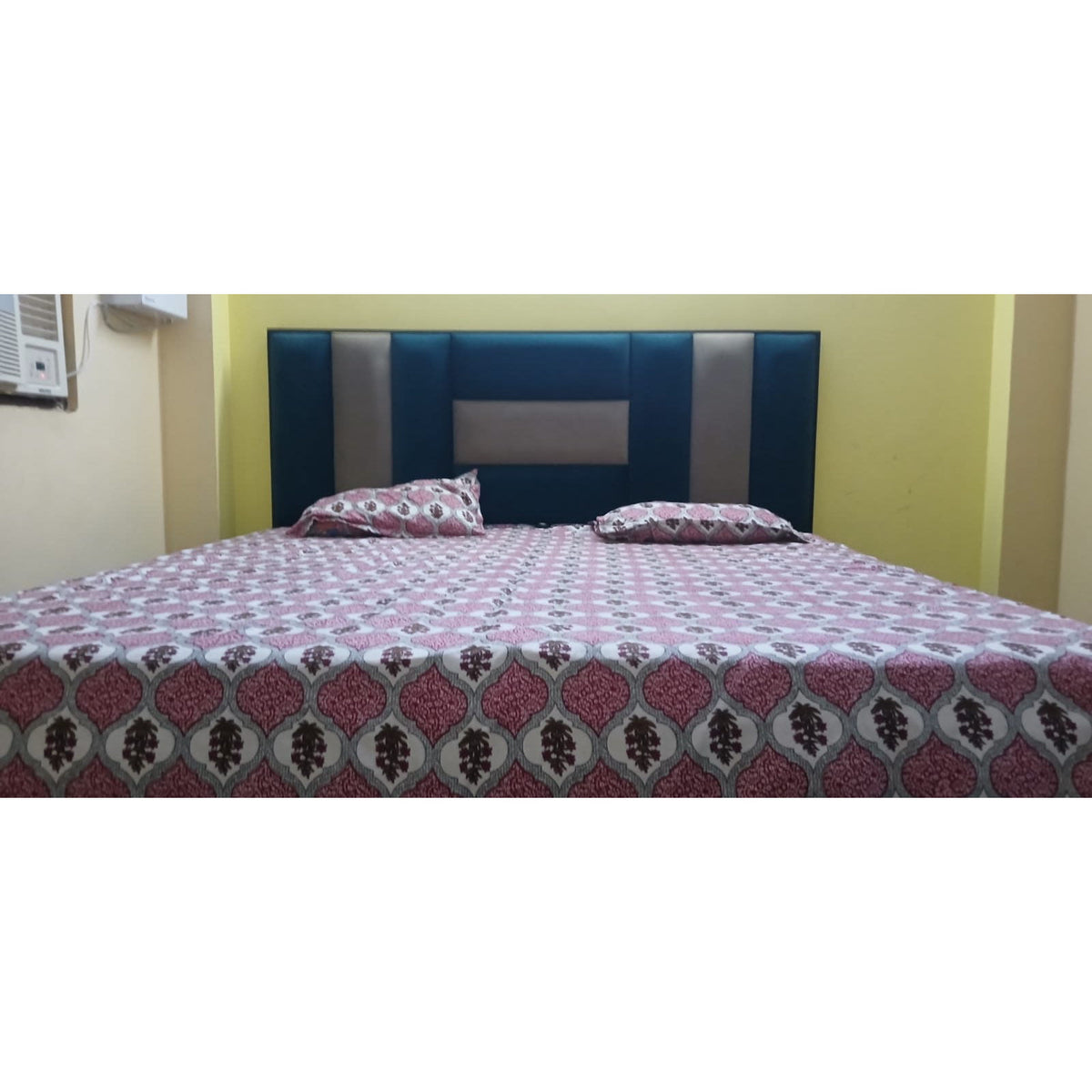 Double Box Bed with Mattresses - used bedroom in Delhi - photo 1
