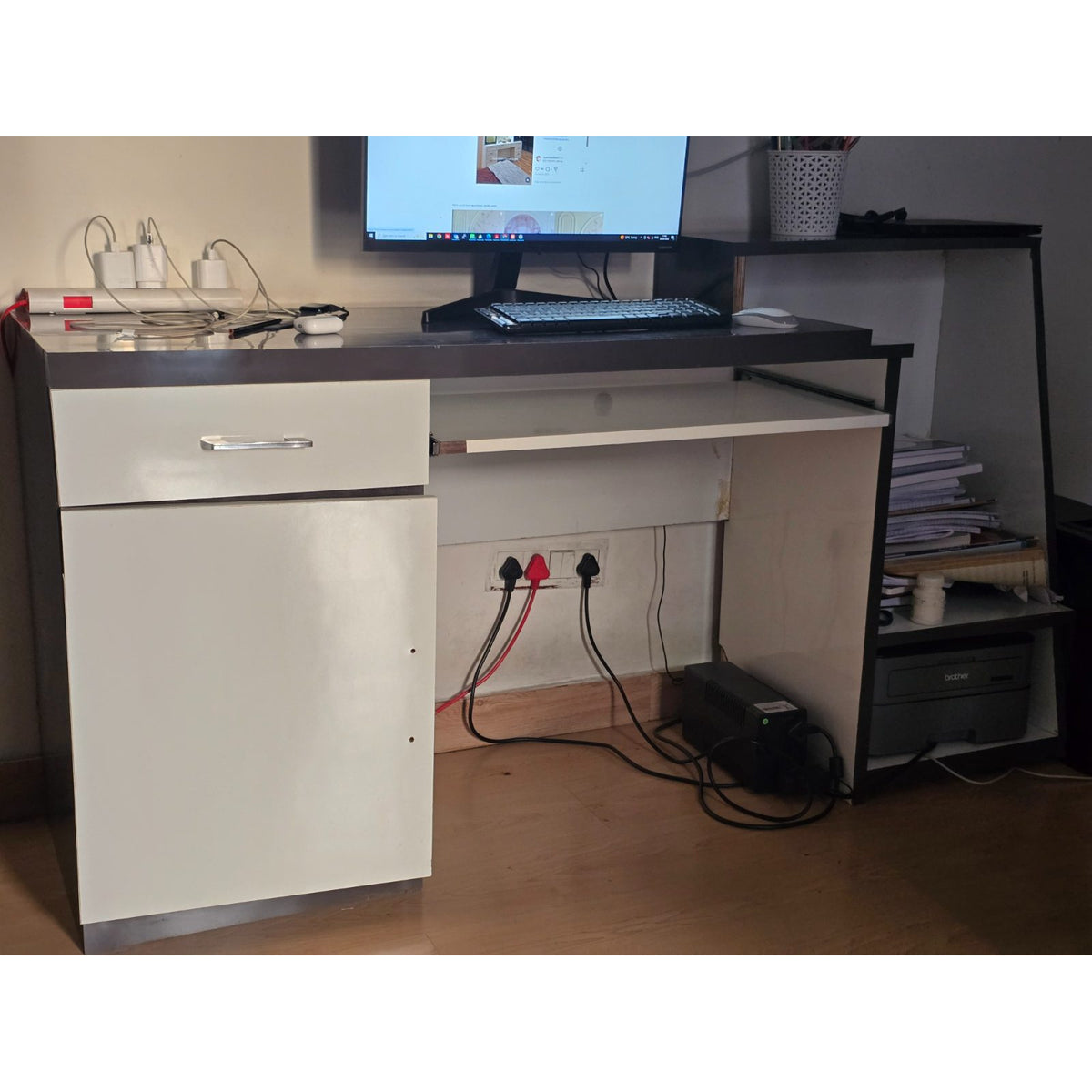Computer Table 5 x 3 ft - used study and office in Gurugram - photo 3