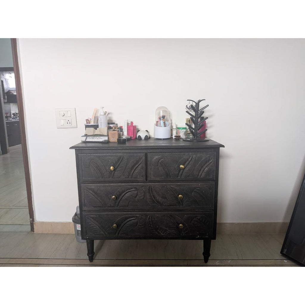 Dressing table full view